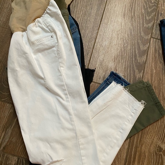 Jessica Simpson Maternity Jeans - Picture 5 of 6